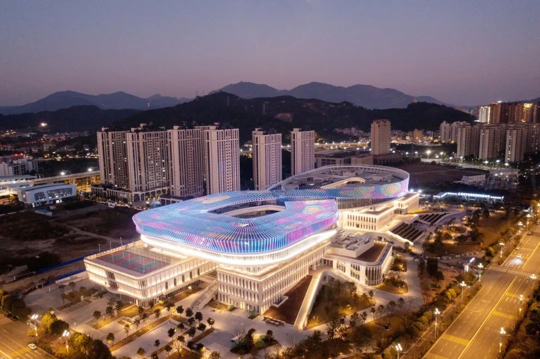 臺風(fēng)暴雨都不怕？揭秘福州新地標建筑的照明科技